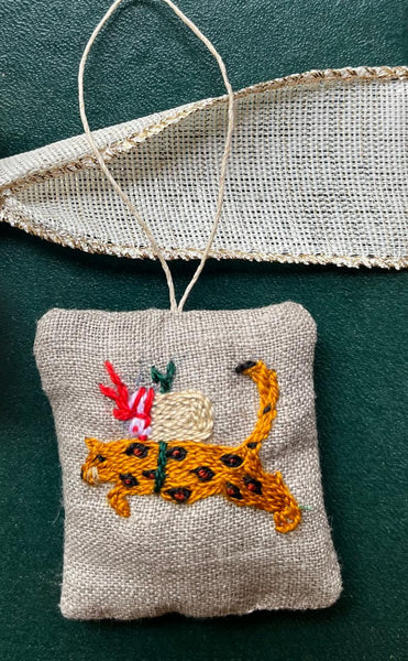 Christmas tree decorations: African animals elephant,hornbill,leopard,vervet monkey, crocodile