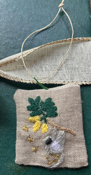 Christmas tree decorations: African animals elephant,hornbill,leopard,vervet monkey, crocodile