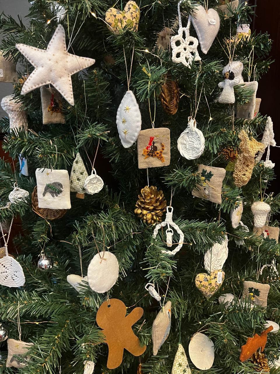 Christmas tree decorations: African animals elephant,hornbill,leopard,vervet monkey, crocodile