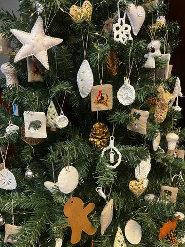 Christmas tree decorations: African animals elephant,hornbill,leopard,vervet monkey, crocodile