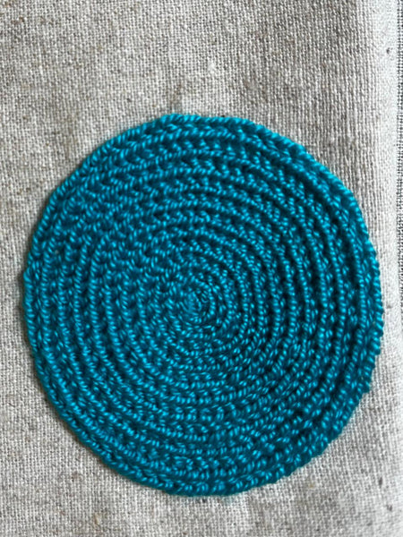Set of 6 Hand Embroidered Lincot Serviettes - Circle